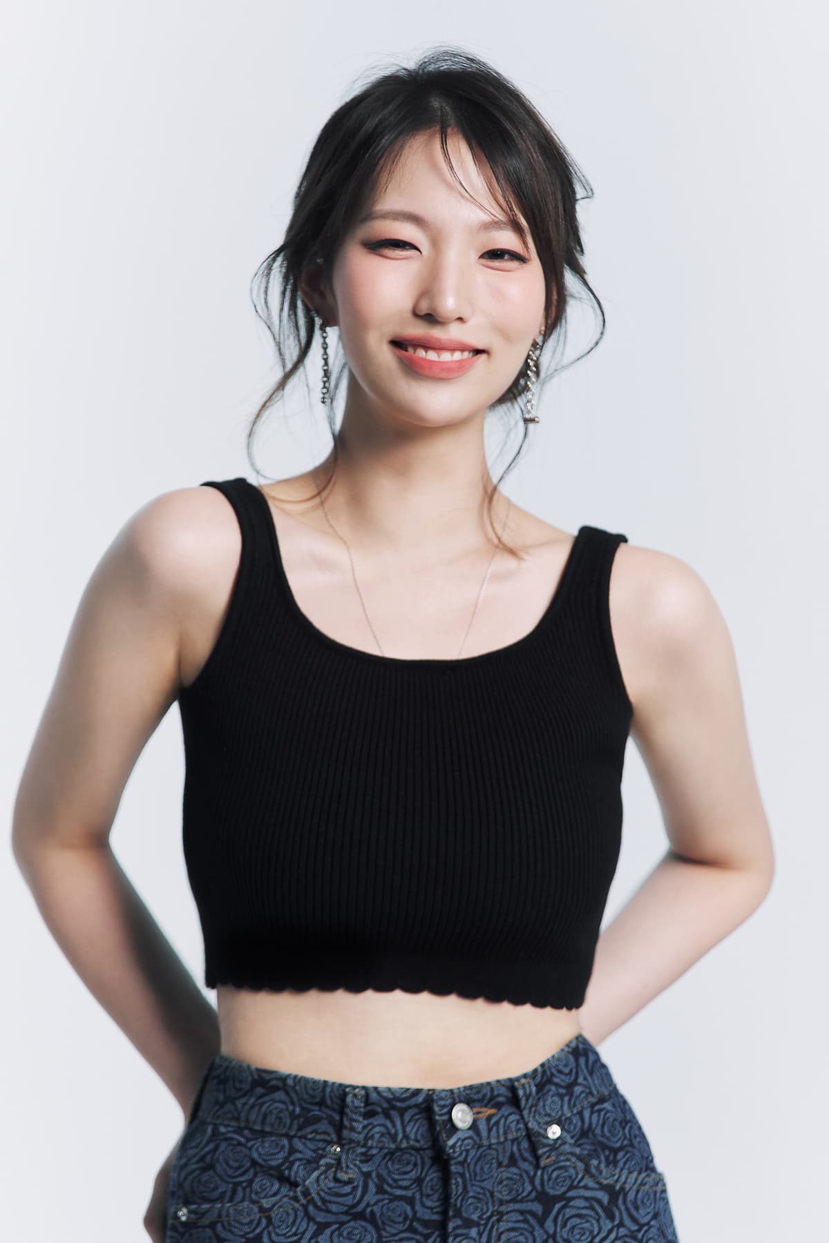 undefined 배우 썸네일 이미지