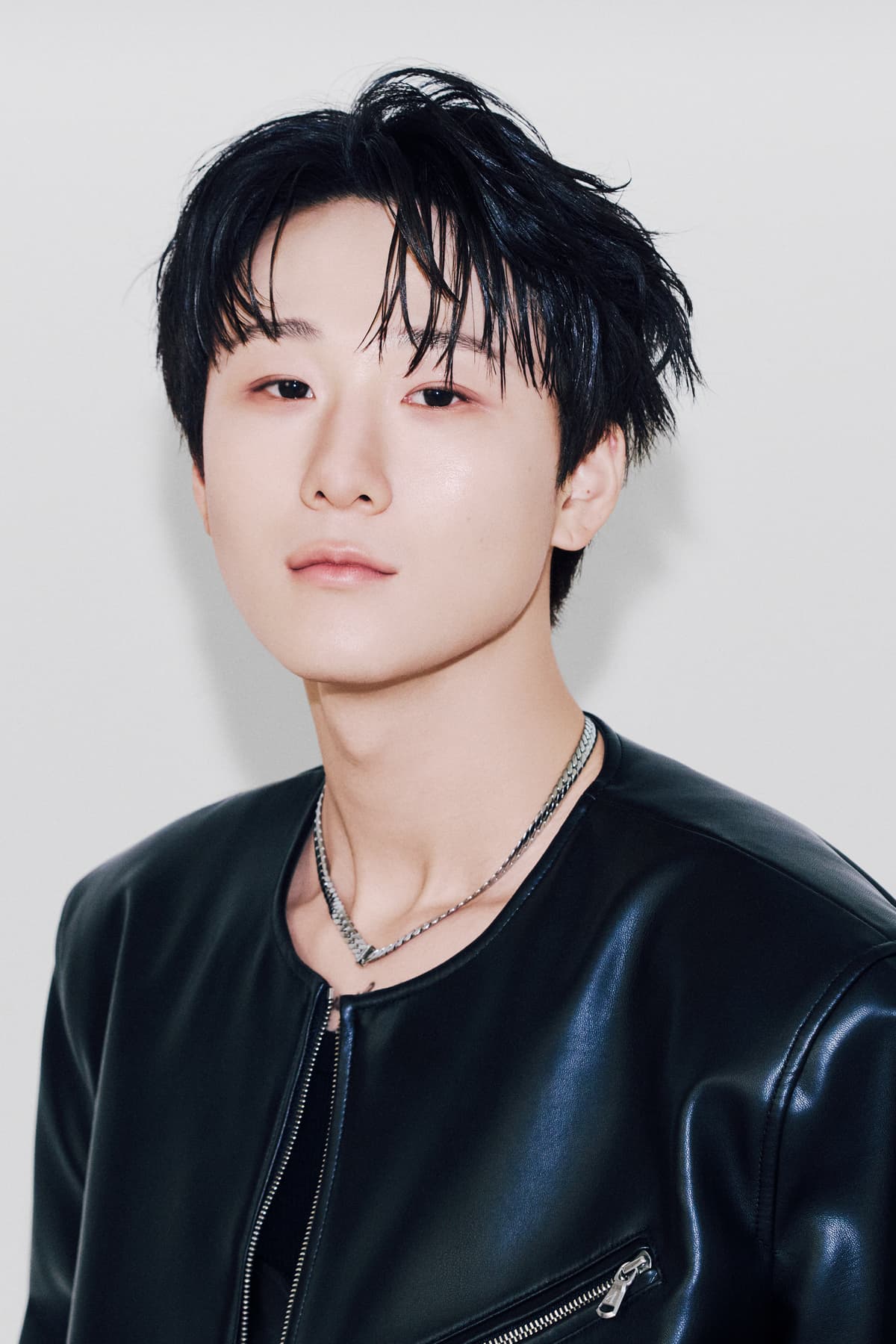 undefined 배우 썸네일 이미지